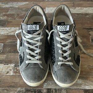 GGDB Gray and Black Sneakers